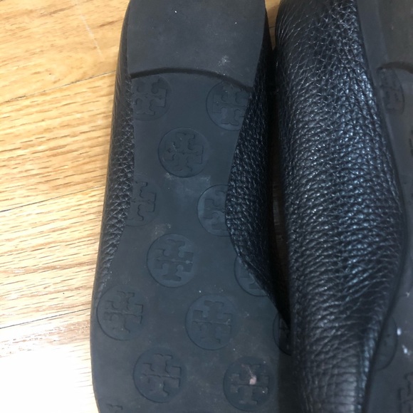 Authentic Tory Burch leather authentic flats. - Picture 7 of 8